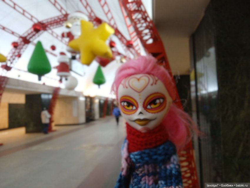 Catrinas Underworld Пинки в зимней Москве