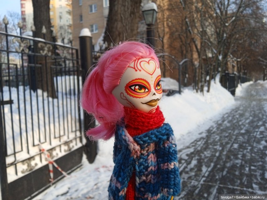 Catrinas Underworld Пинки в зимней Москве