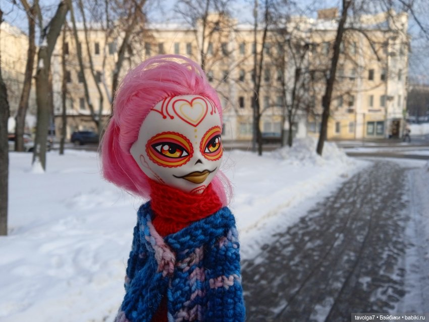 Catrinas Underworld Пинки в зимней Москве