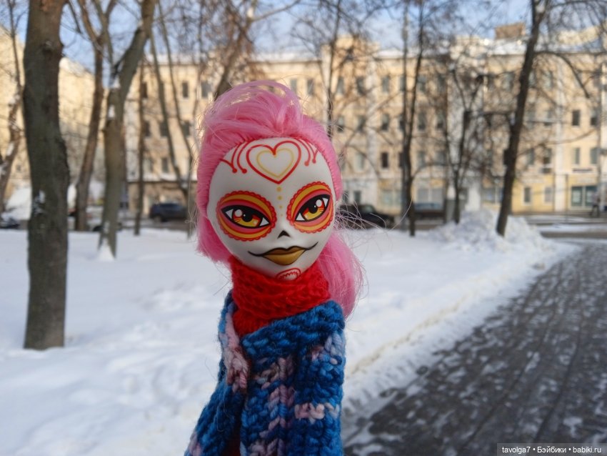 Catrinas Underworld Пинки в зимней Москве