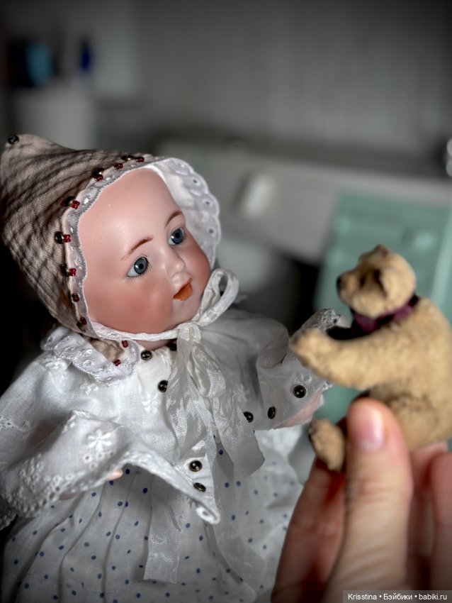 Шью на антикварную куклу 🧵 (фото 3)