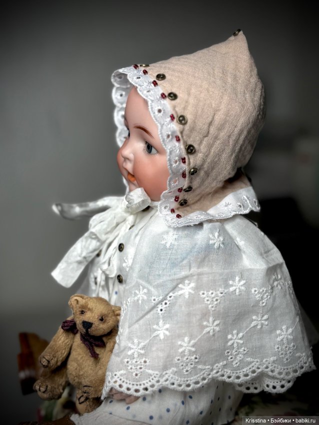 Шью на антикварную куклу 🧵