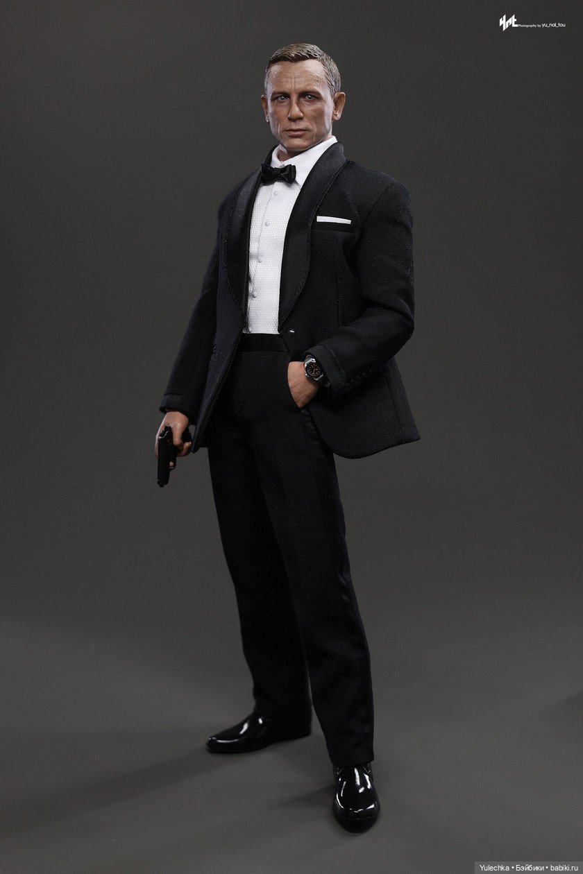 Джеймс Бонд - Hot Toys — Коллекционные фигурки Hot Toys (Хот Тойс) 1:6: фото (фото 7)