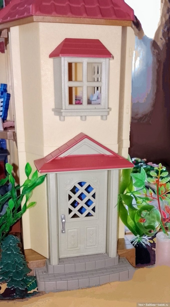 Динозавры в доме Сильвани Фемили)