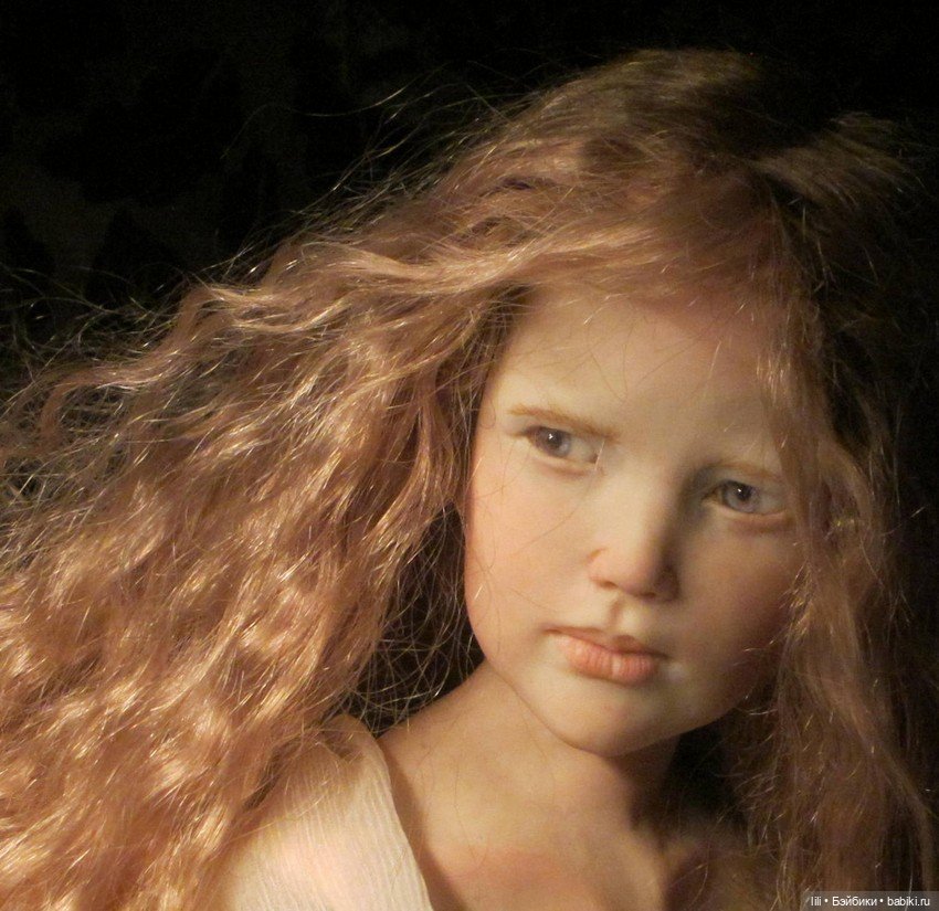 Зеркало души в церните: магический реализм кукол Лауры Скаттолини