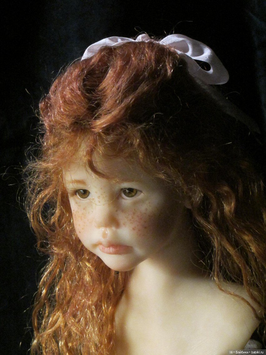 Зеркало души в церните: магический реализм кукол Лауры Скаттолини