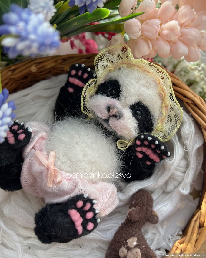Маленькая панда Марфа 🐼🌸 — Игрушки в смешанной технике (мех и глина): Арт (фото 6)