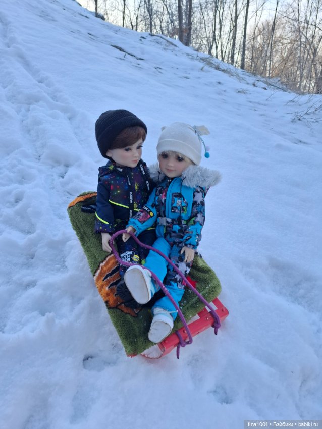 14 февраля — Коллекции игровых кукол (Playline): фото полок (фото 7)