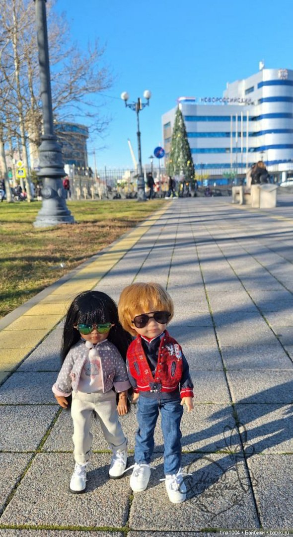 14 февраля — Коллекции игровых кукол (Playline): фото полок (фото 6)