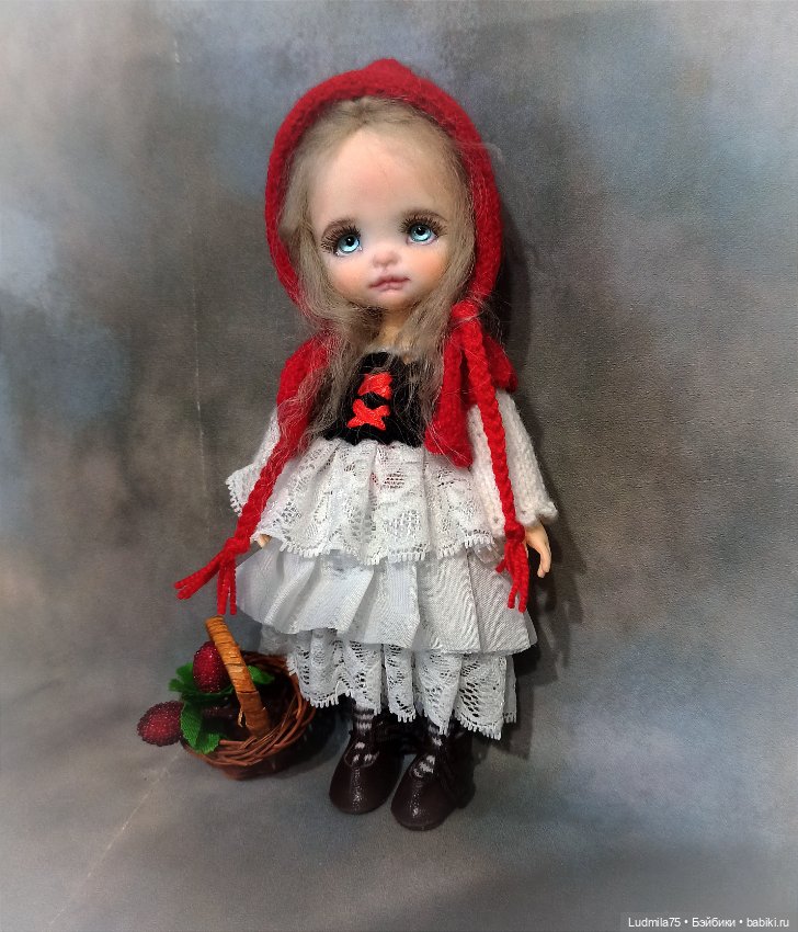 Ещё одна маленькая Красная Шапочка