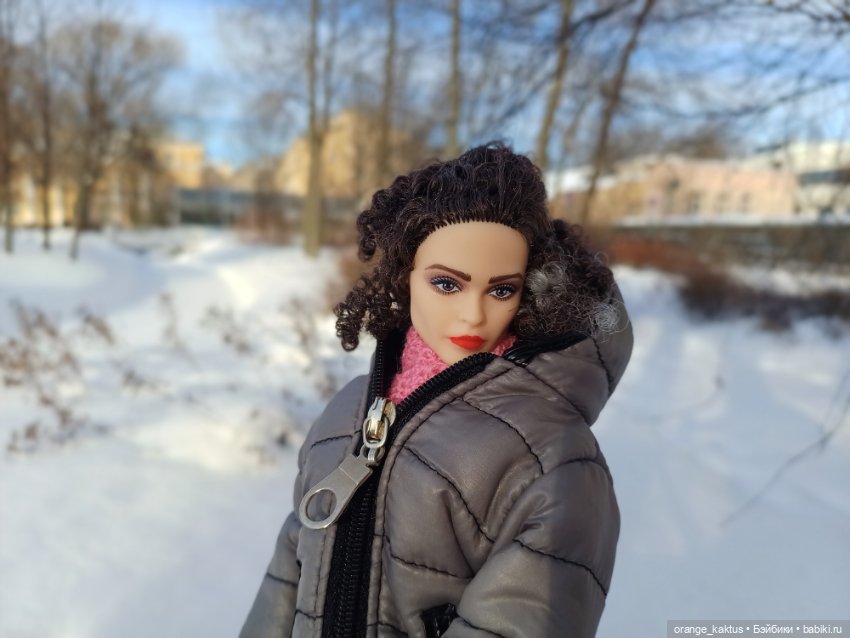 Зимняя прогулка в безлюдном саду