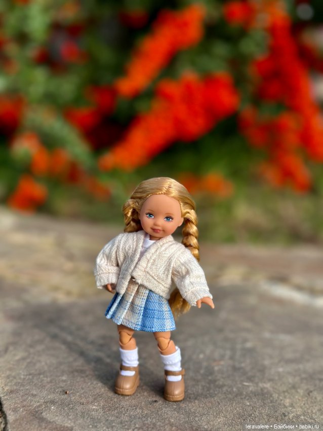 Краски осени часть 1 — Коллекции игровых кукол (Playline): фото полок