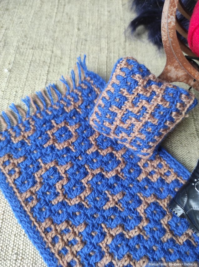 Коврик и подушка мозаичным вязанием (фото 3)