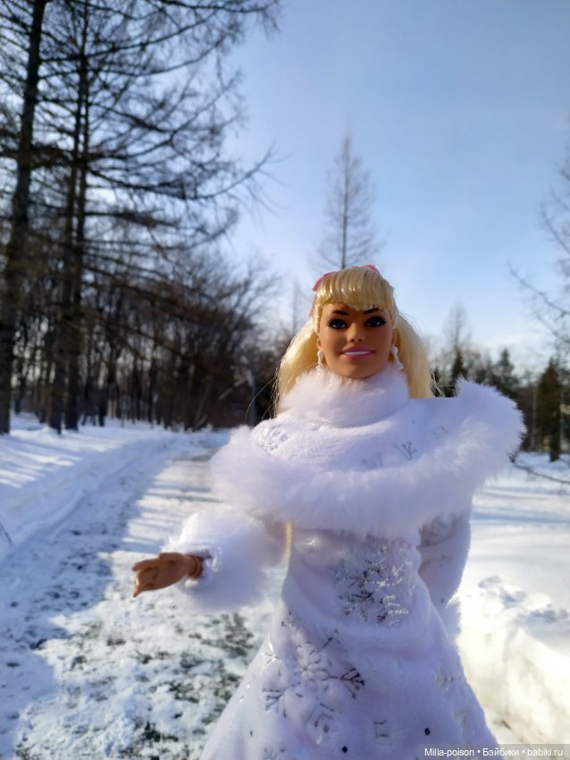 Марго Робби — Куклы Barbie (Барби): Looks