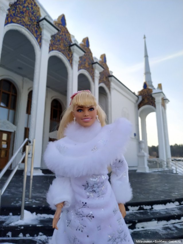 Марго Робби — Куклы Barbie (Барби): Looks