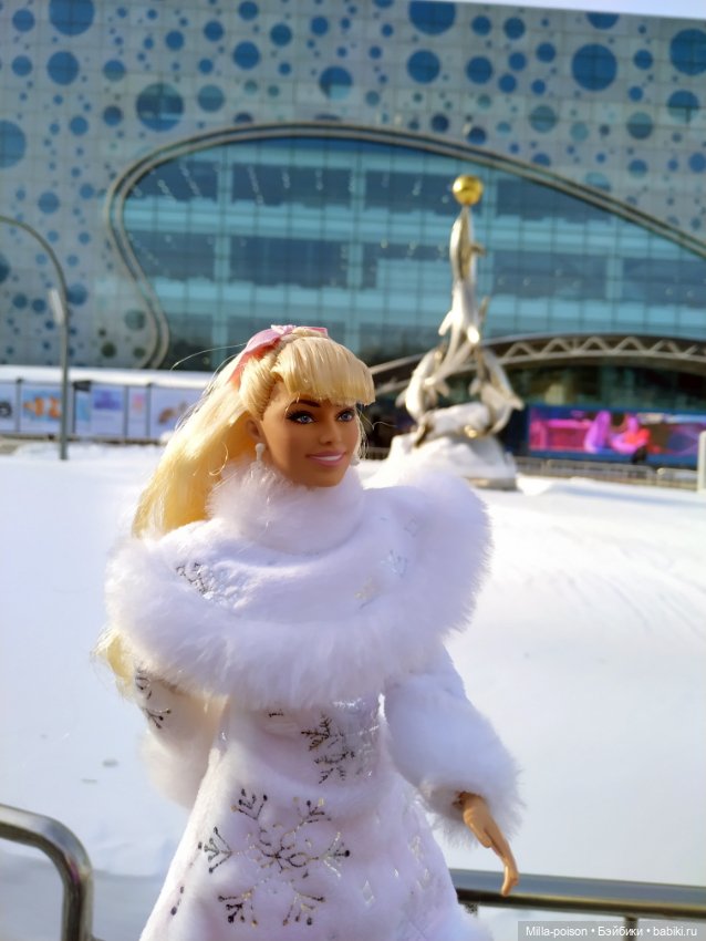 Марго Робби — Куклы Barbie (Барби): Looks