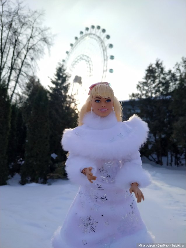 Марго Робби — Куклы Barbie (Барби): Looks