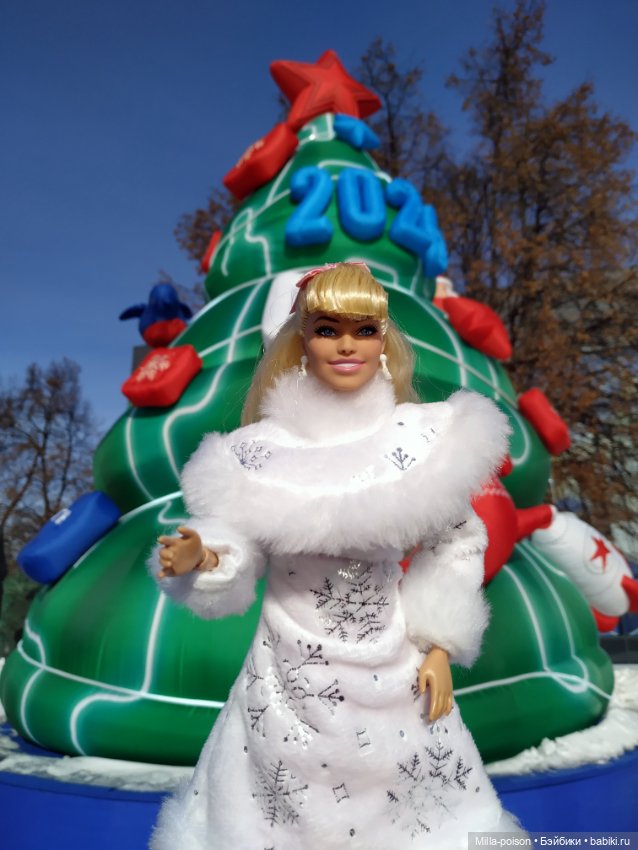 Марго Робби — Куклы Barbie (Барби): Looks (фото 7)