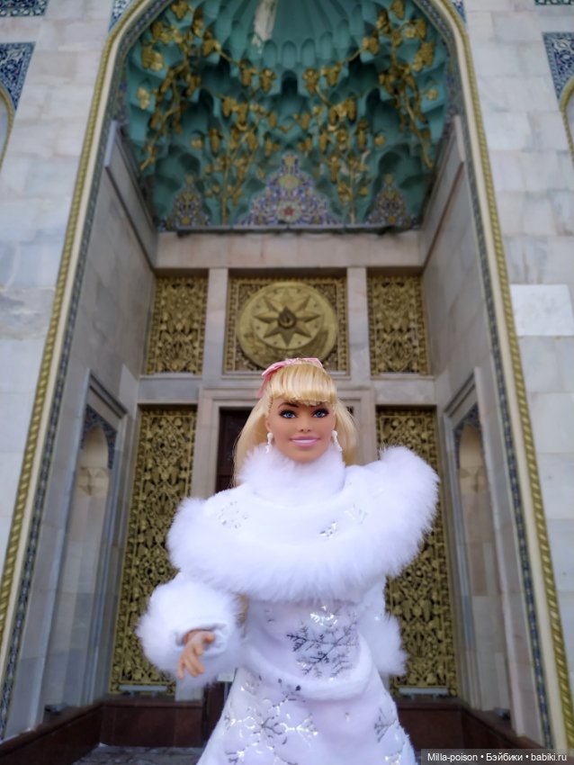 Марго Робби — Куклы Barbie (Барби): Looks