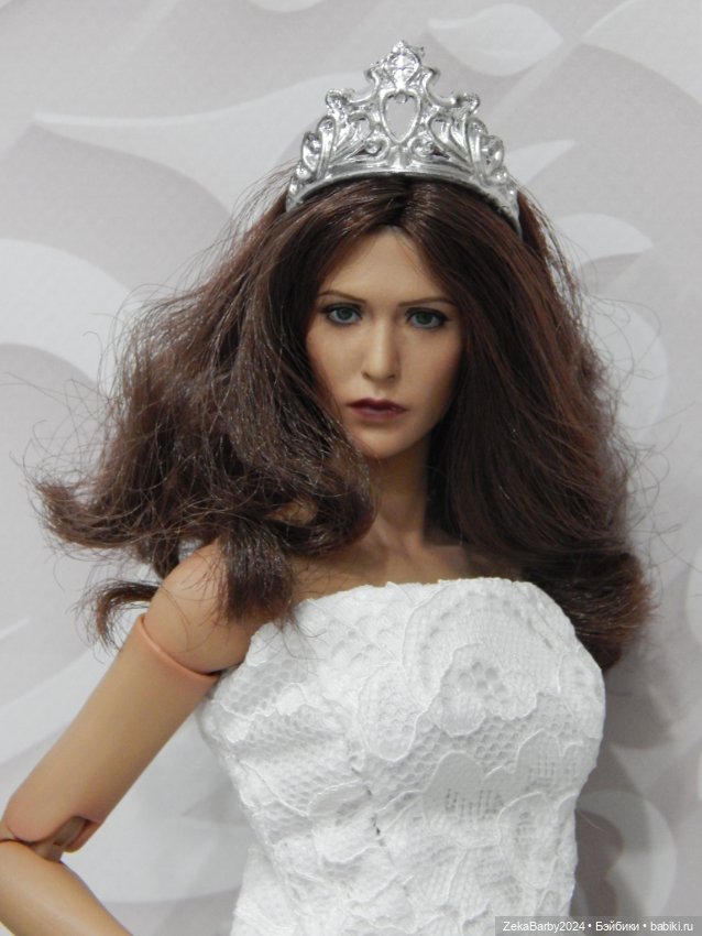 Алисия сменила имидж, и новая девочка Елена