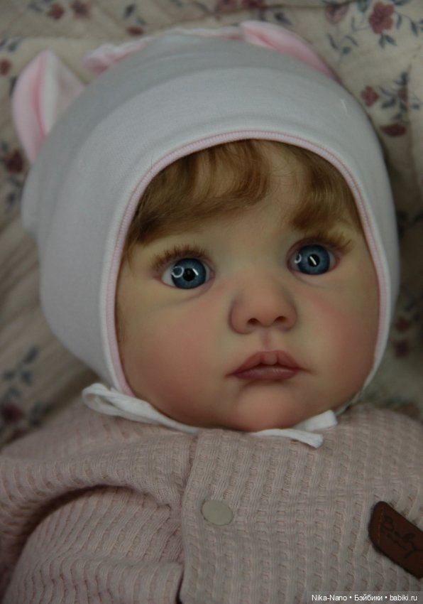 Малышка из молдика Kobi скульптора Karola Wegerich