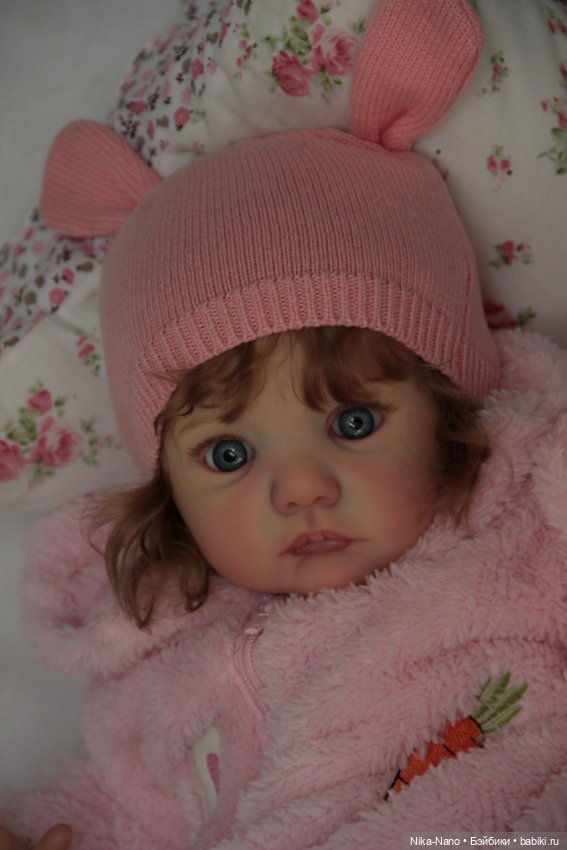 Малышка из молдика Kobi скульптора Karola Wegerich