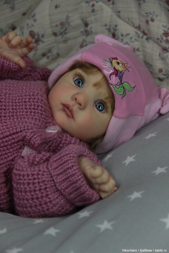 Малышка из молдика Kobi скульптора Karola Wegerich