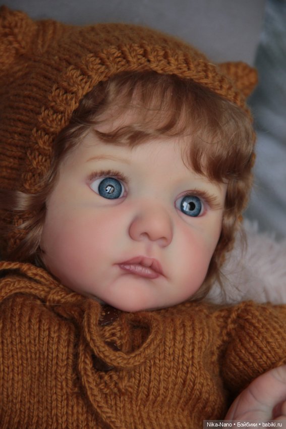 Малышка из молдика Kobi скульптора Karola Wegerich