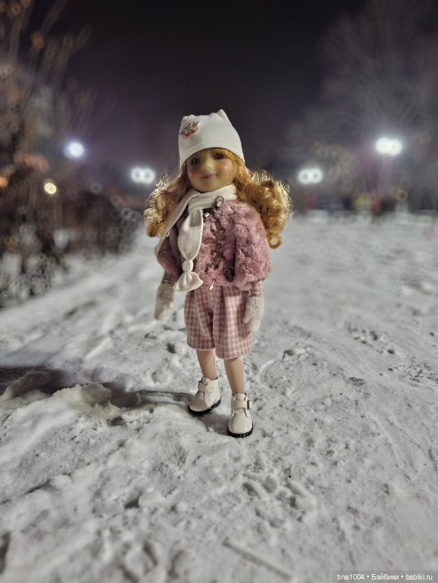 ИЗ ЖИЗНИ КУКОЛ Зимняя прогулка (очередная)