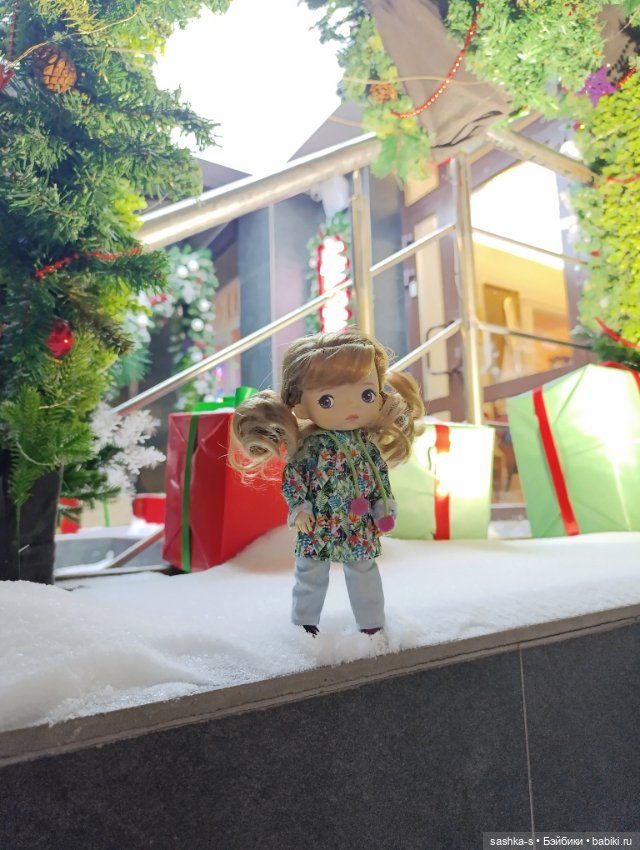 Зимние прогулки с куклами - ч.2