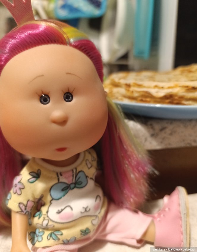 Масленица — Куклы Nines d'Onil (Нинес): Миа (Mia)