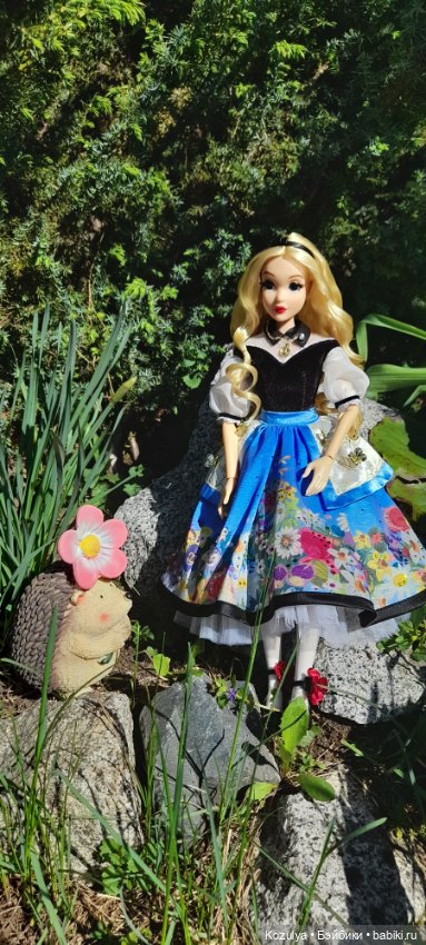 Алиса в весне — Куклы Disney Animators и Принцессы Диснея: Disney Store