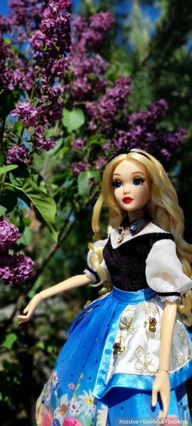 Алиса в весне — Куклы Disney Animators и Принцессы Диснея: Disney Store (фото 10)