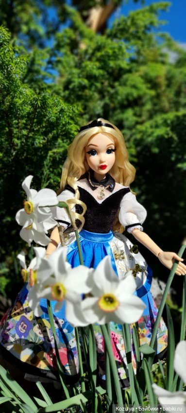 Алиса в весне — Куклы Disney Animators и Принцессы Диснея: Disney Store