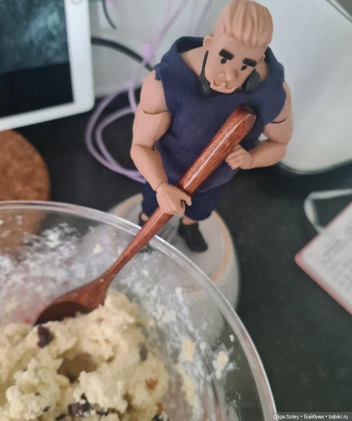 Как Вениамин печенье лепил и лопал (фото 6)