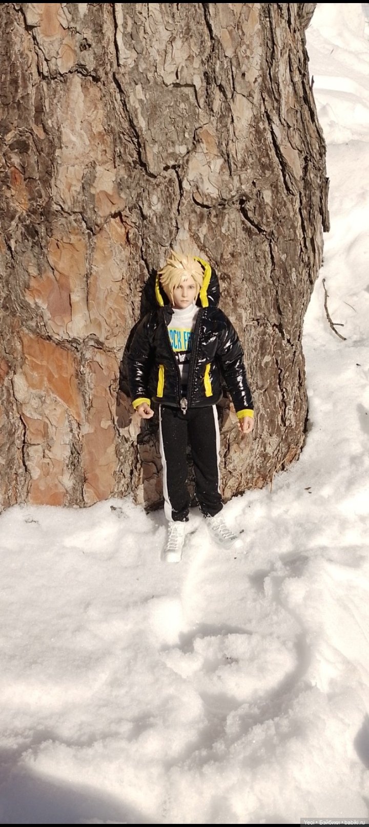 Клауд Страйф (Cloud Strife) вышел на прогулку)