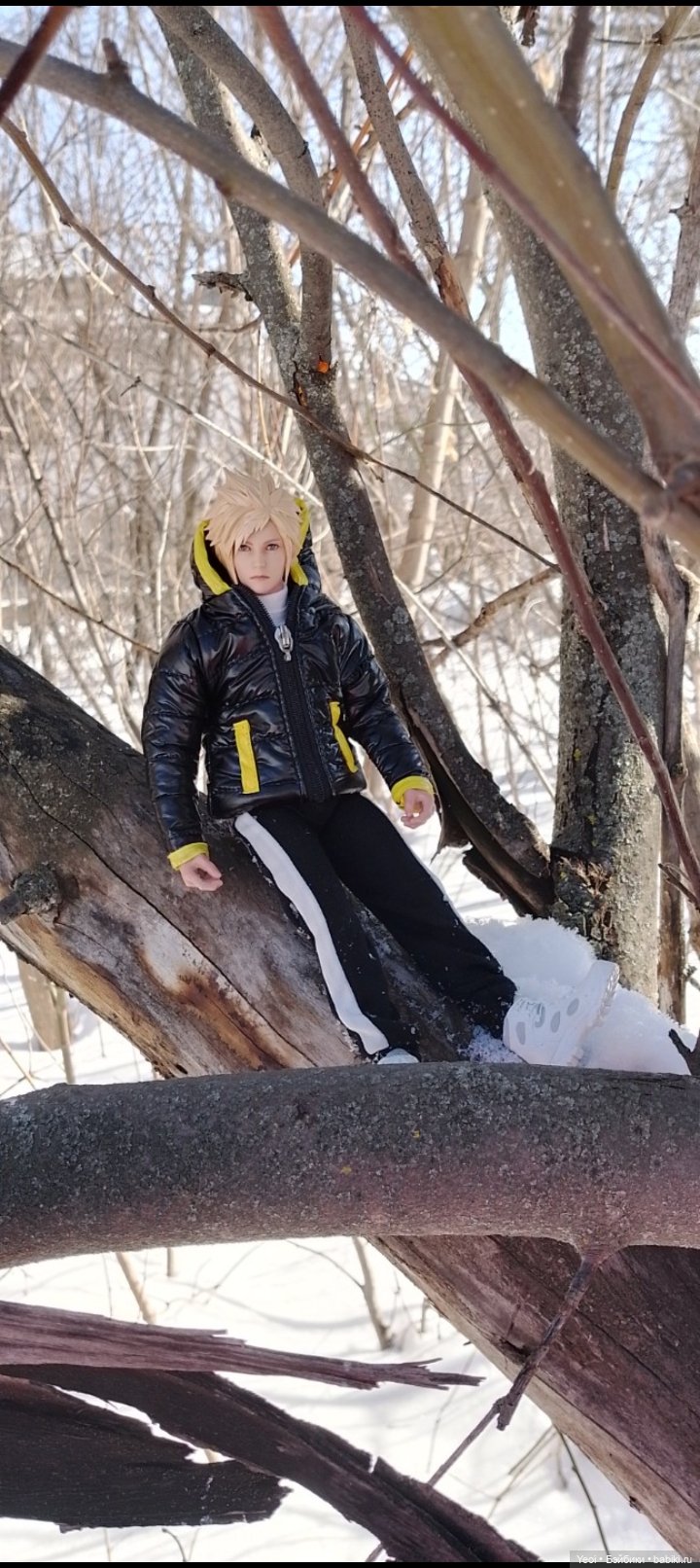 Клауд Страйф (Cloud Strife) вышел на прогулку)