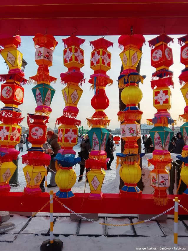 Викентий, тетя Женя и фестиваль китайских фонарей