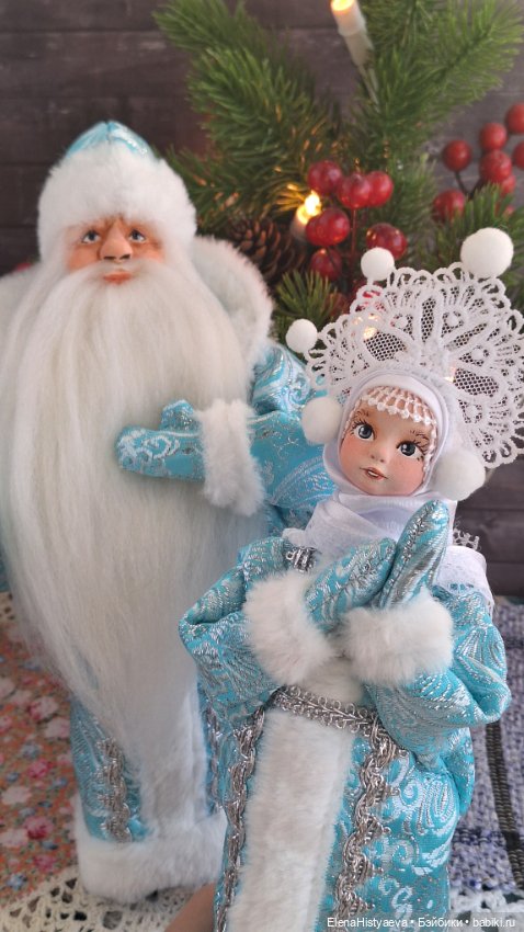 Дед Мороз и Снегурочка — Авторские игрушки из разных материалов: синельная проволока