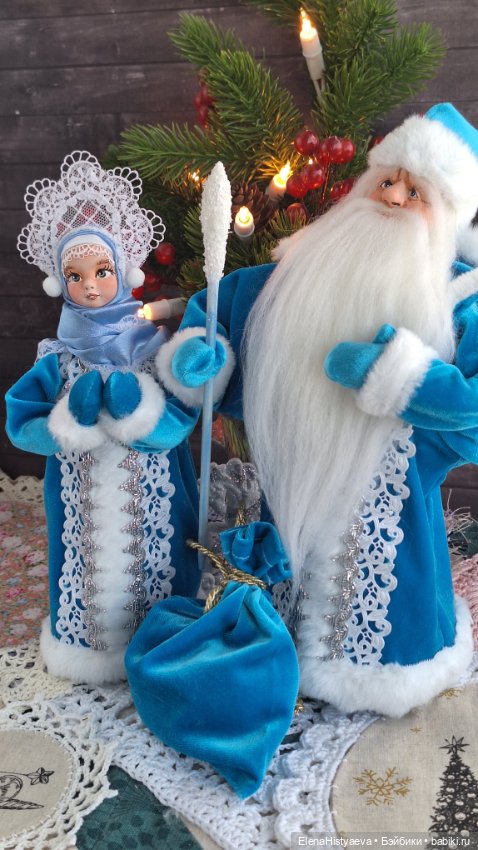 Дед Мороз и Снегурочка — Авторские игрушки из разных материалов: синельная проволока (фото 4)
