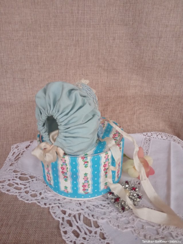 Все дело в шляпке — Всё об антикварных куклах: история (фото 2)