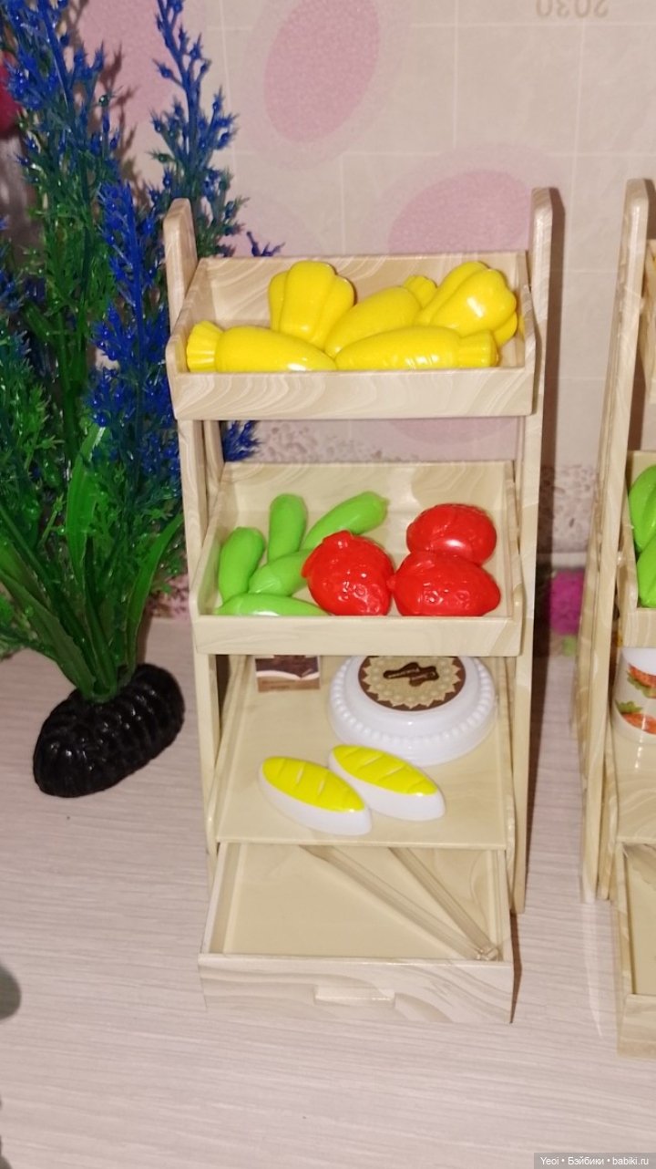 Прилавок с продуктами для кукол из магазина "Чижик" (фото 10)