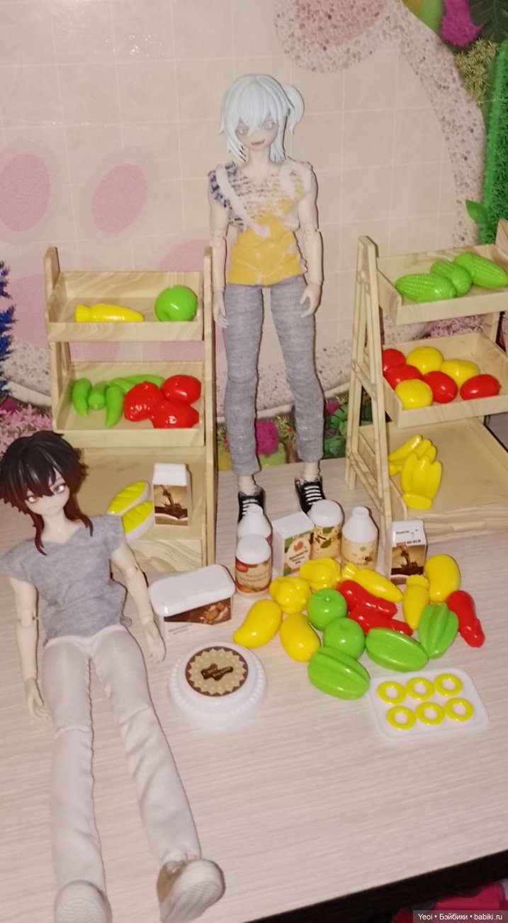 Прилавок с продуктами для кукол из магазина "Чижик"