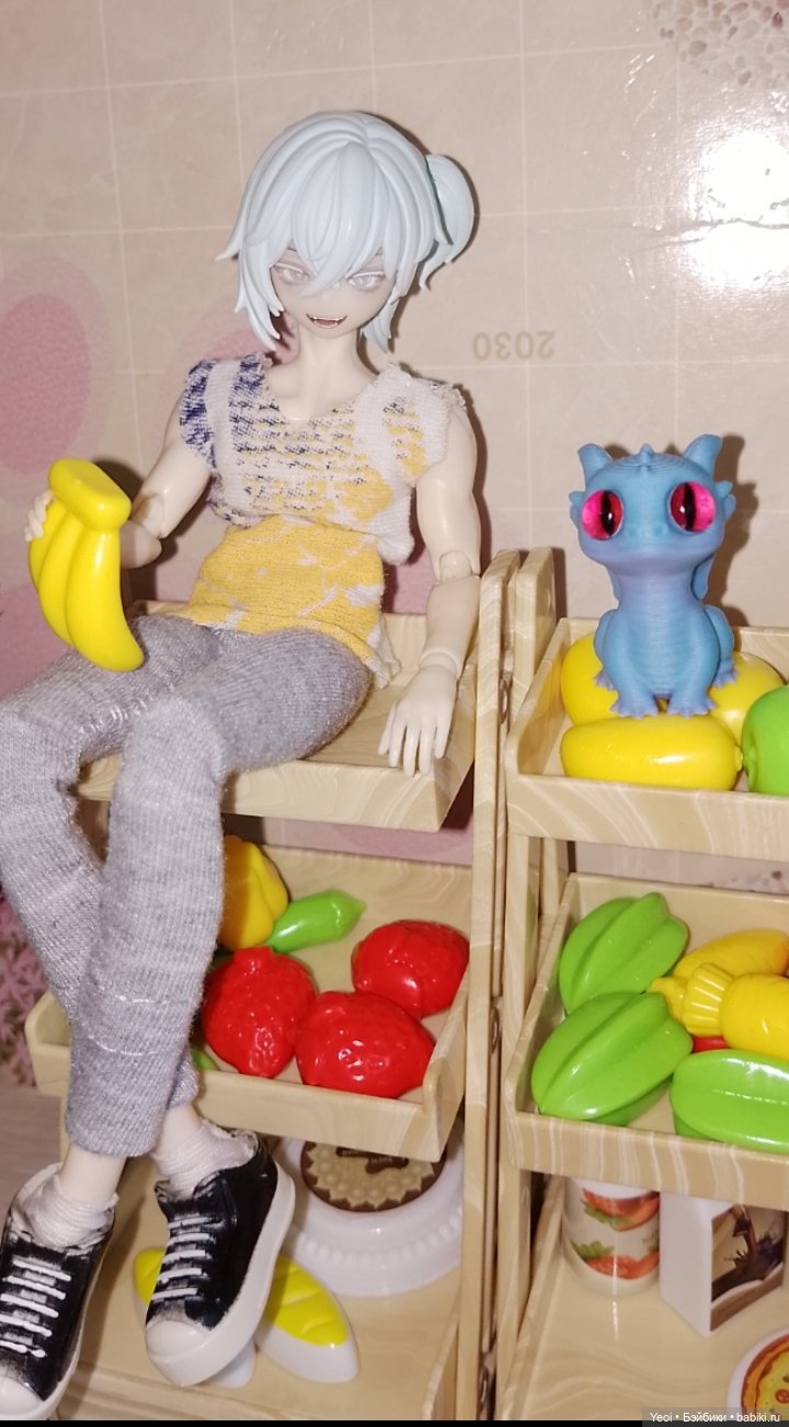 Прилавок с продуктами для кукол из магазина "Чижик"