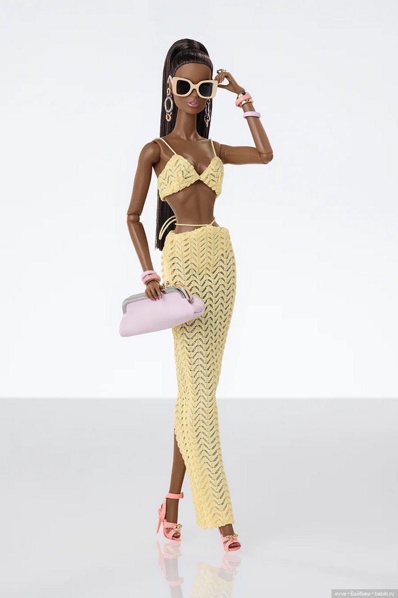 Звезда W Club 2026: Ослепительная Ванесса Перрин «Soleil» — вторая клубная новинка (фото 4)