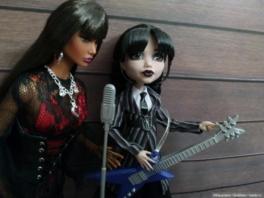 Poison Nocturne — Кукольные фотоистории и сериалы: комиксы