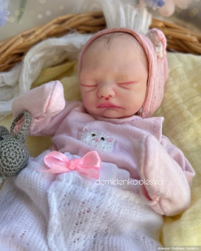 Миниатюрная кукла младенец Тея