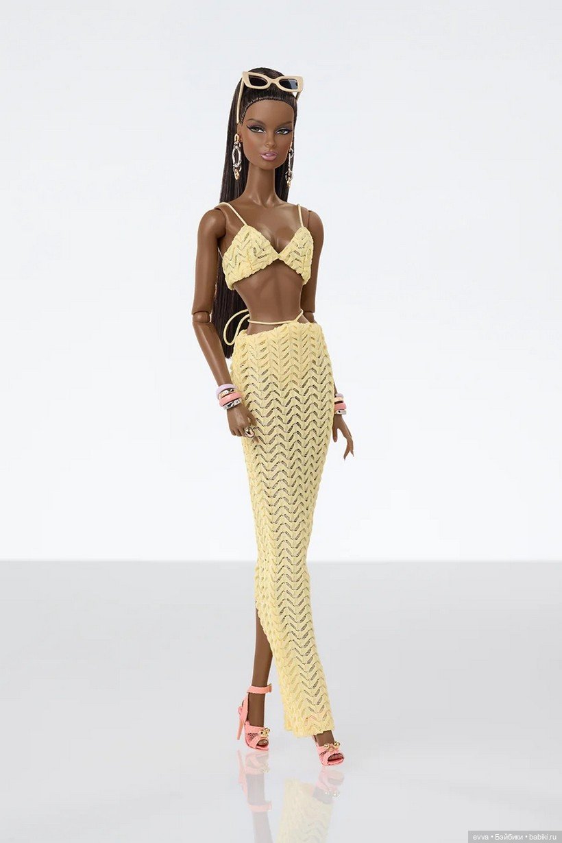 Звезда W Club 2026: Ослепительная Ванесса Перрин «Soleil» — вторая клубная новинка (фото 7)