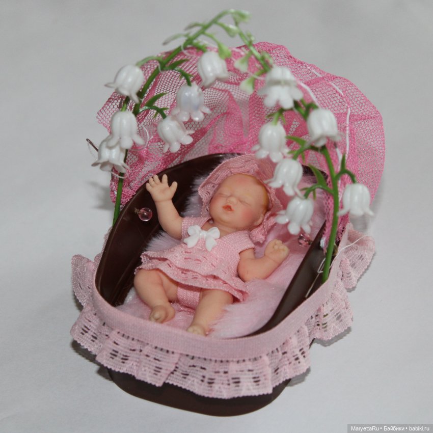 Дополним коллекцию собственным шедевром! МК функциональной люльки для пупса (фото 5)