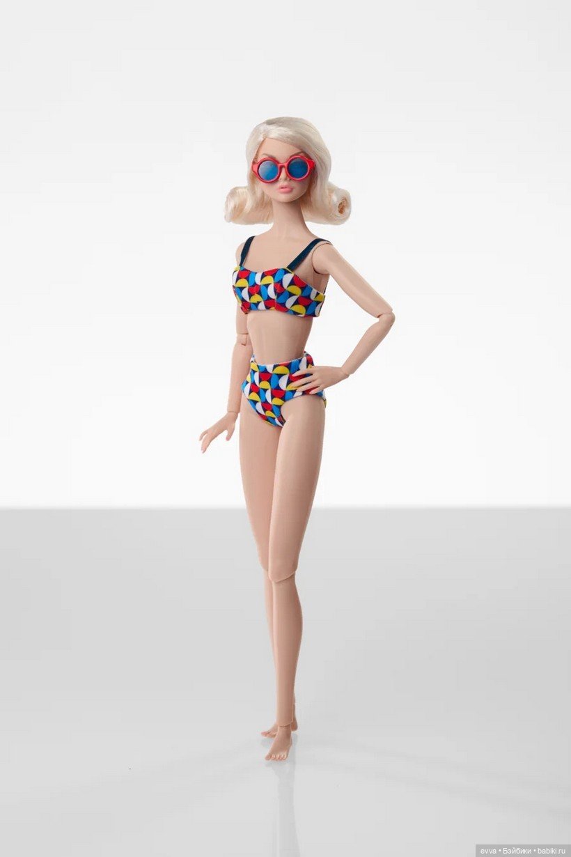 Лондонский шик W Club 2026: Очаровательная Поппи Паркер «В путь!» завершает клубное трио (фото 3)